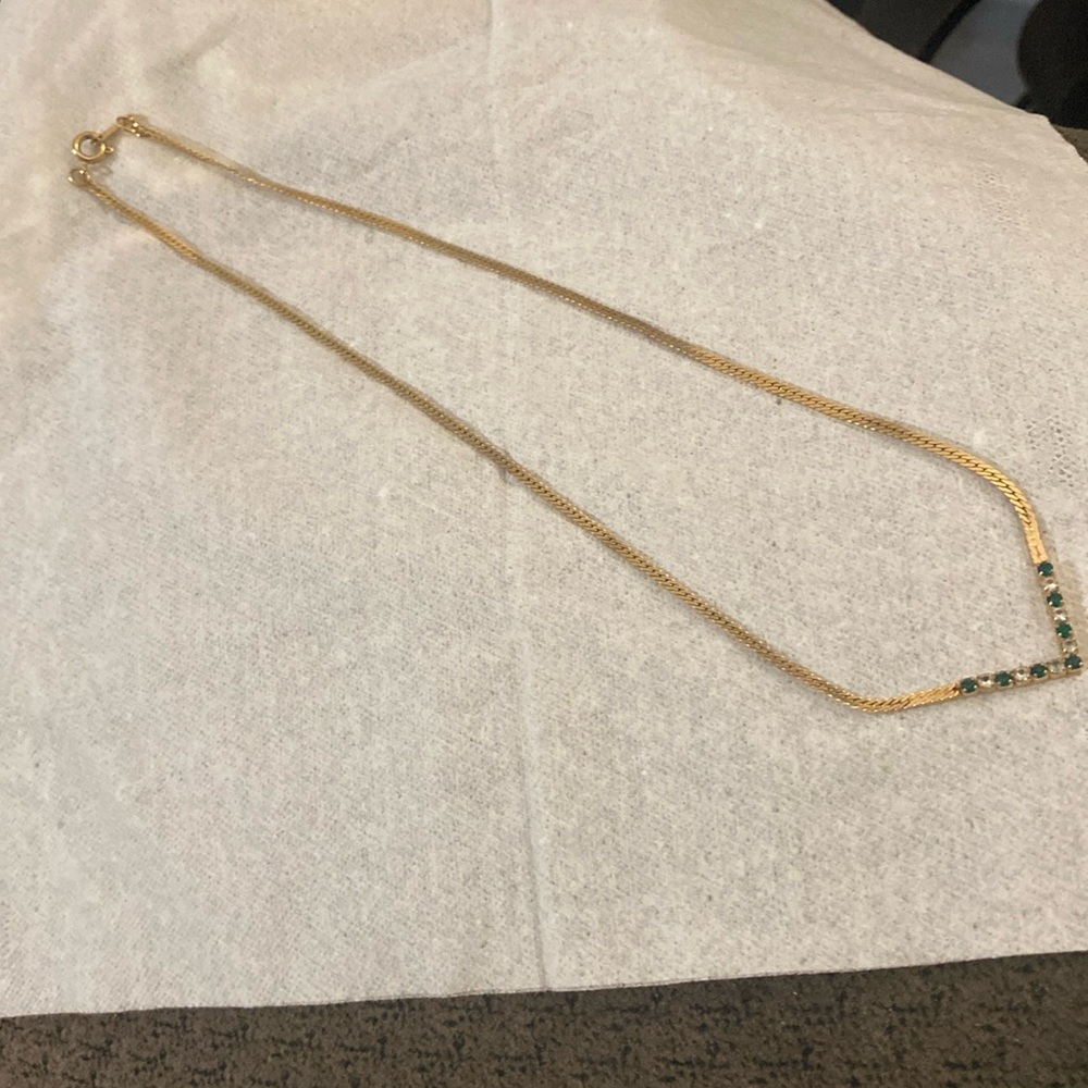 Avon Vintage Green & Clear Rhinestones V Necklace